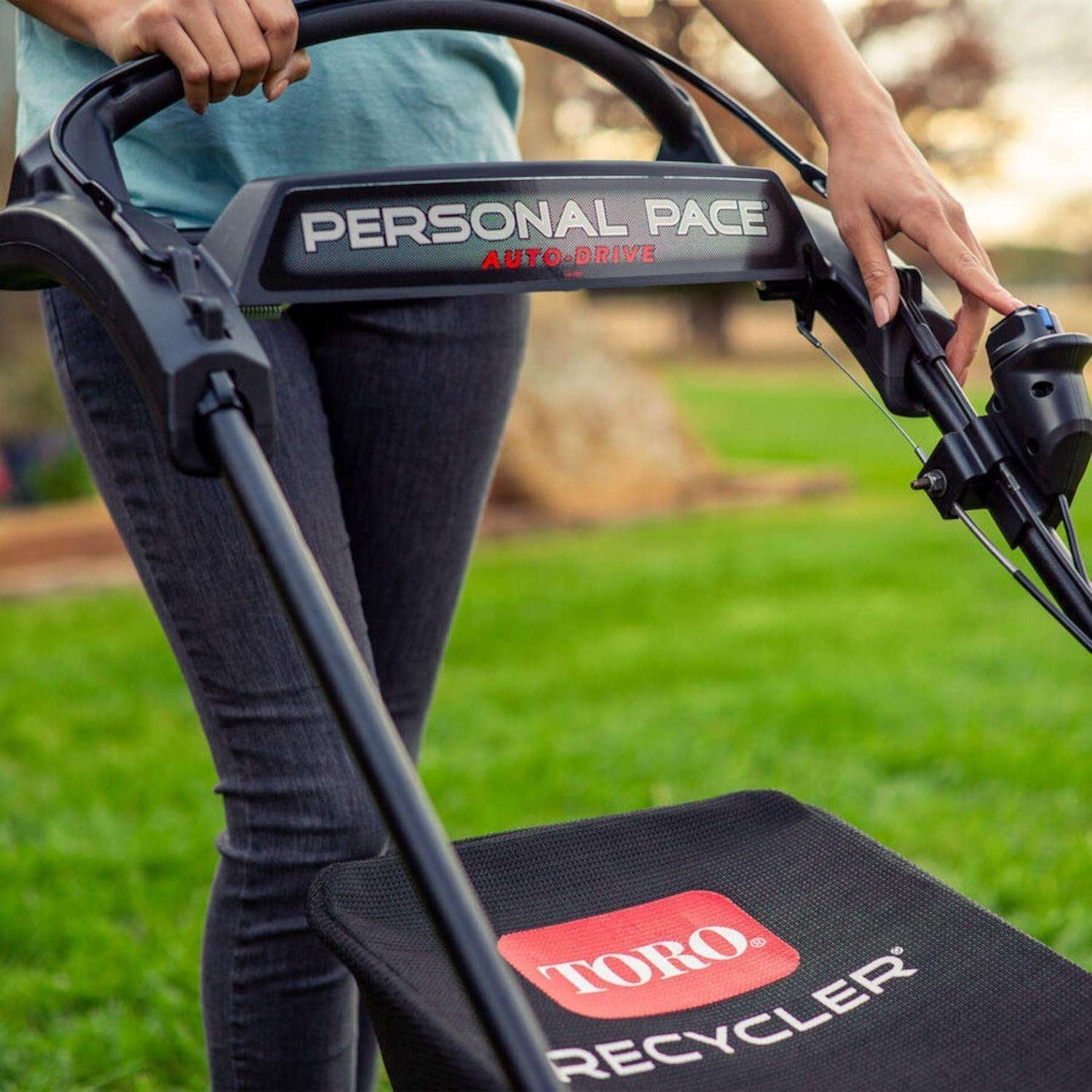 toro 60v max 22 in. recycler personal pace mower
